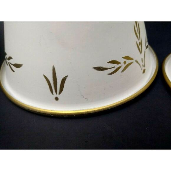 Vintage White And Gold Small Tole Lamp Shades Set Of 4 - Picture 6 of 7